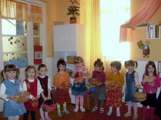 Húsvétolás a Katica csoportban